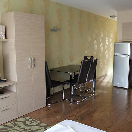 Lejlighedshotel Apartments Atia 3*