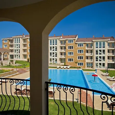 Aparthotel Apartments Atia 3*