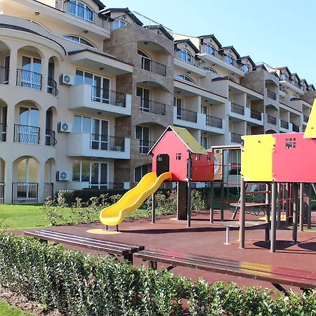 Aparthotel Apartments Atia 3*