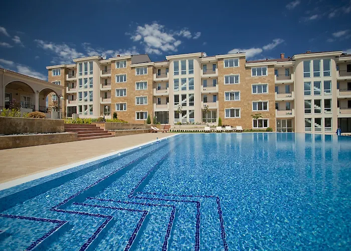 Apartments Atia 3*